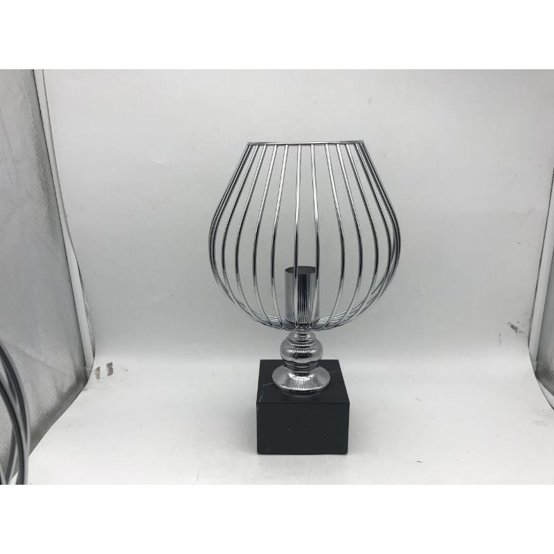 PORTAVELAS METAL PLATA 22*17*37H CM