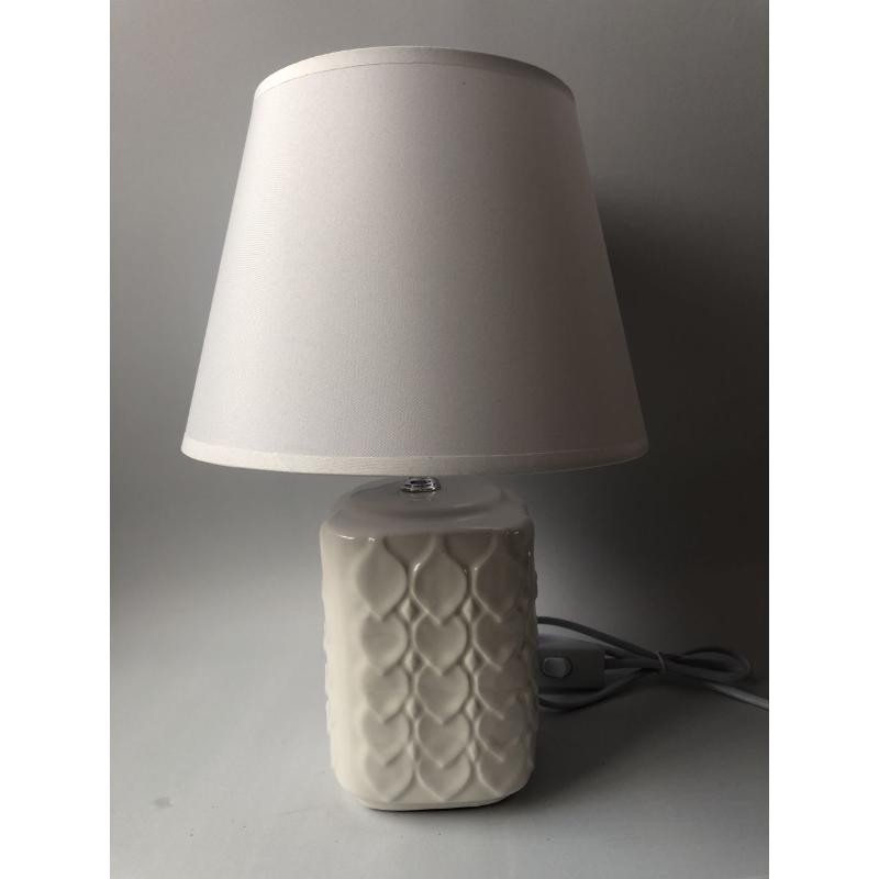 LAMPARA CERAMICA BLANCA 10*38