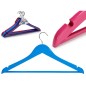 JUEGO 6 PERCHAS PLASTICO SURT.COLORES