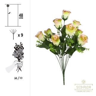 RAMO 9 CAPULLOS DE ROSAS 48 CM VERDE